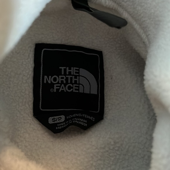 The North Face gray & white jacket size: small - Picture 8 of 10